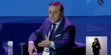 Herrera disertó en Madrid y puso a Misiones en el debate internacional sobre preservación y cambio climático