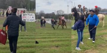 Jinetes echaron a rebencazos a proteccionistas que manifestaban contra el maltrato animal