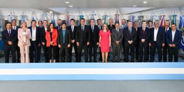 Massa consiguió el respaldo de 19 gobernadores de distintos espacios políticos