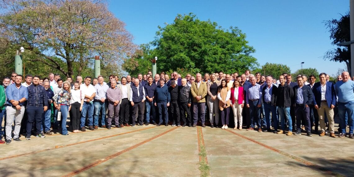 Empresarios de la construcción y funcionarios analizaron la proyección de obras en la provincia