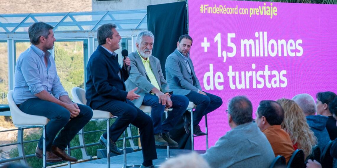 El Gobierno busca que el Previaje se convierta de programa turístico a política de Estado