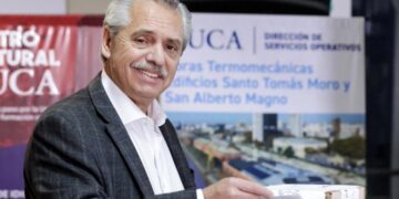 “A 40 años de democracia, los argentinos están decidiendo su futuro”