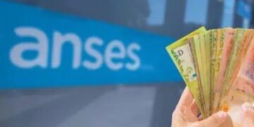 Refuerzo para trabajadores informales: hoy cobran las solicitudes aprobadas entre el 4 y 9 de octubre