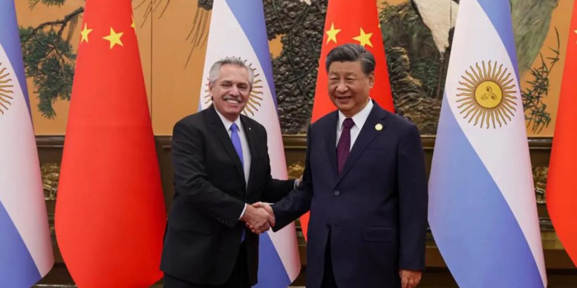 El Gobierno pagará U$S 2600 millones al FMI con fondos del swap con China
