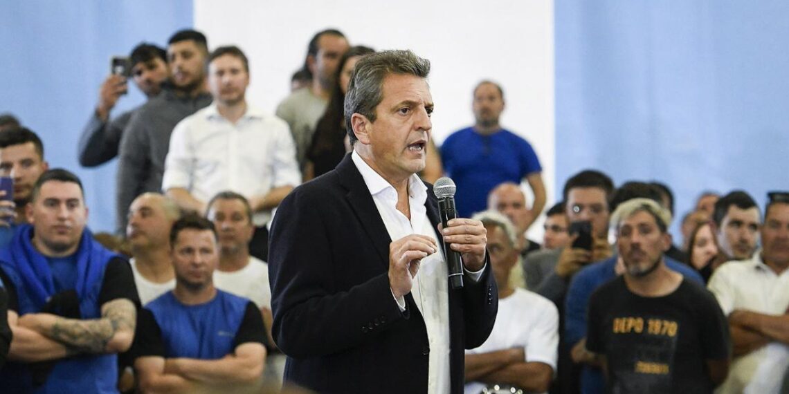 Massa convocó a ir a las urnas el domingo “a buscar nuestra bandera”