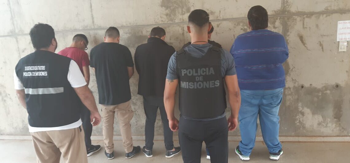 Persecución y allanamiento: capturaron a cinco presuntos estafadores que operaban con la modalidad del cuento del tío