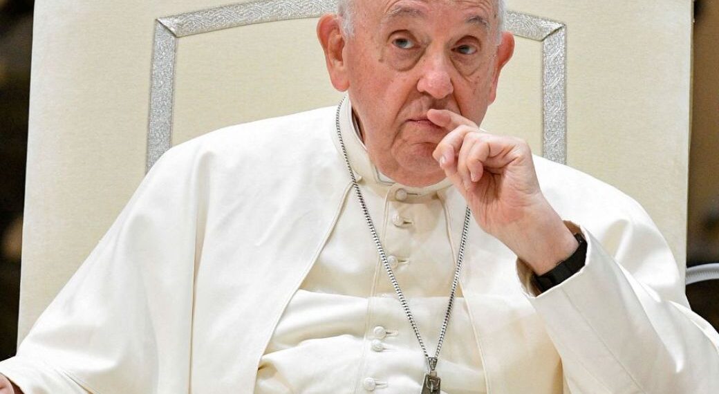 El Papa Francisco se mostró abierto a bendecir los matrimonios entre personas del mismo sexo