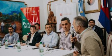 El Gobernador acompañó la presentación de “Posadas Mágica”