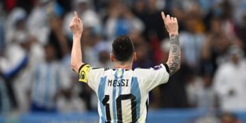 Subastarán seis camisetas que Messi utilizó en el Mundial de Qatar 2022