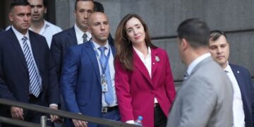 Sin foto, Cristina Kirchner y Victoria Villarruel se reunieron por la transición