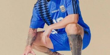 Con Messi de modelo, se presentó la nueva colección retro de la Selección Argentina