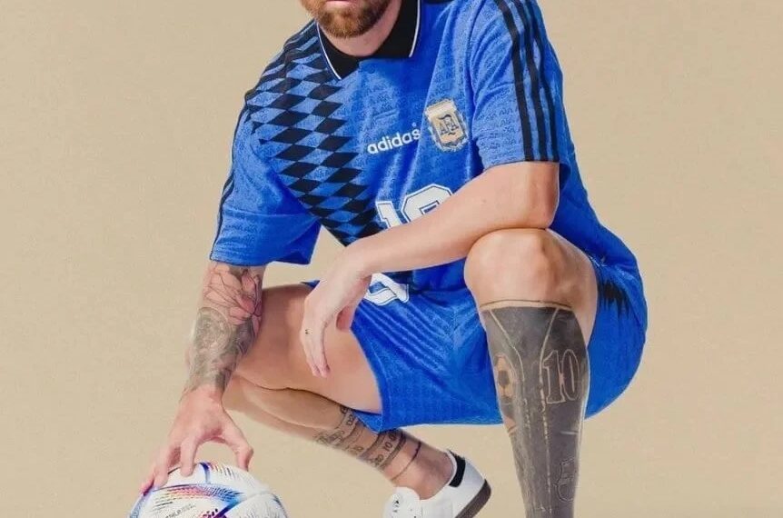 Con Messi de modelo, se presentó la nueva colección retro de la Selección Argentina