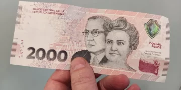 El BCRA lanzó una nueva versión de los billetes de 2 mil pesos con más elementos de seguridad