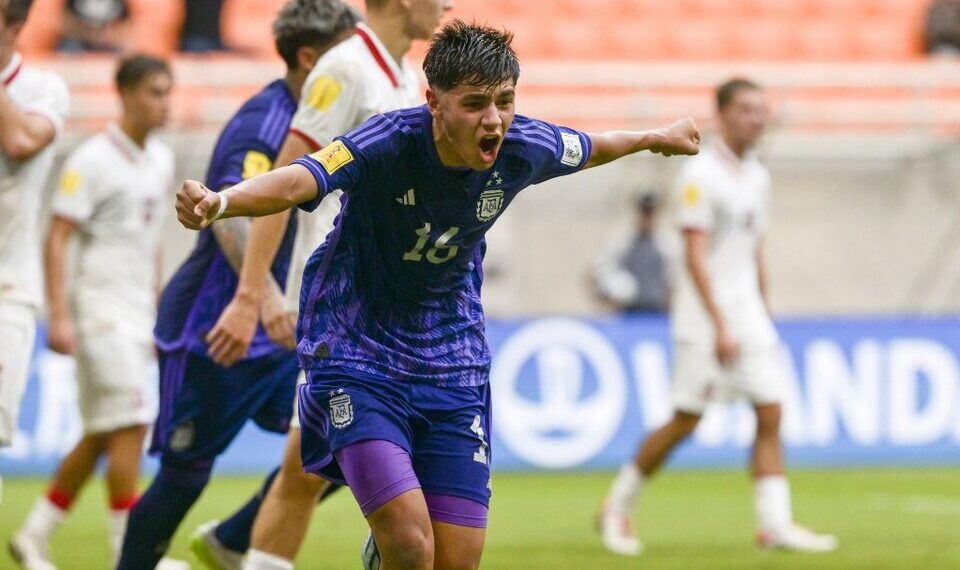 Mundial Sub 17: Argentina goleó 4-0 a Polonia y se clasificó a octavos de final