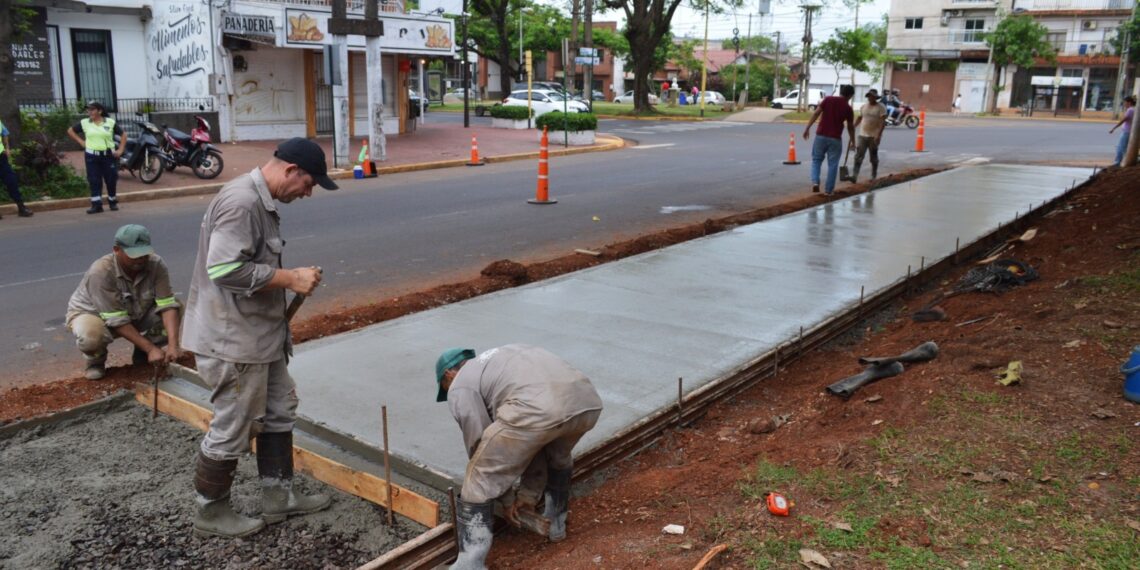 Avanza la bicisenda de la avenida Corrientes, se construyeron los primeros cien metros
