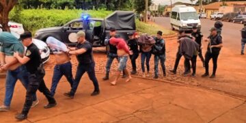 Desarticulan banda dedicada a robos calificados y de vehículos: uno de los delincuentes atropelló a tres policías
