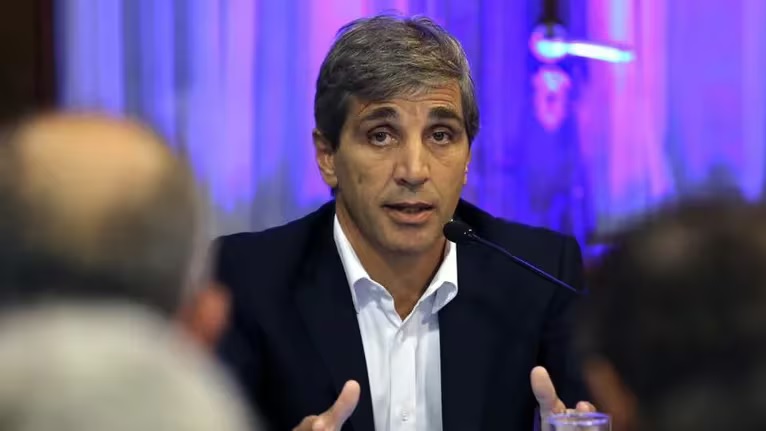 Luis Caputo anunciará este martes las primeras medidas económicas del gobierno de Javier Milei