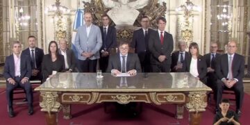 La Justicia tratará el amparo colectivo contra el DNU de desregulación económica