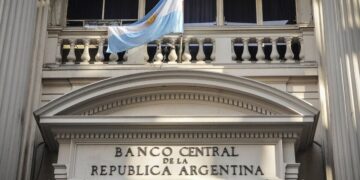 El Gobierno autorizó la emisión de dos billones de pesos para el 2024