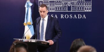 La quita de subsidios al transporte y la energía comenzaría a regir desde el 1 de enero