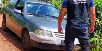 Aprovechó que una conductora dejó las llaves puestas en el auto y se lo robó: la Policía lo detuvo y recuperó el rodado
