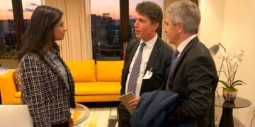 Caputo, Posse y autoridades del Banco Central se reúnen con el equipo técnico del FMI
