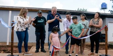 El Gobernador encabezó la entrega de viviendas y recorrió el avance de obras de infraestructura en San Pedro
