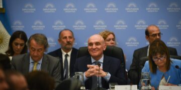 Continúa el debate de la “ley ómnibus” en el plenario de comisiones de la Cámara de Diputados