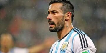 “Intenté limpiarme solo y no pude”: desgarradores mensajes de Lavezzi desde la clínica de salud mental