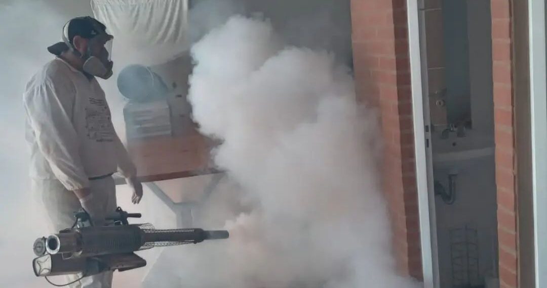 Fortalecen los trabajos de prevención y descacharrización casa por casa