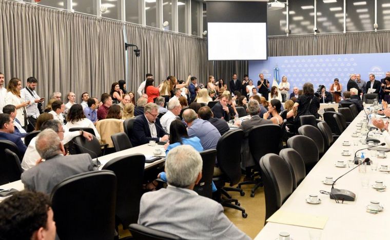 Proyecto de Ley Ómnibus: el debate en Diputados se pospuso para el próximo martes
