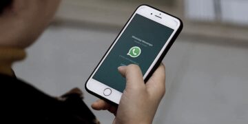 WhatsApp permite buscar mensajes filtrándolos según la fecha de envío