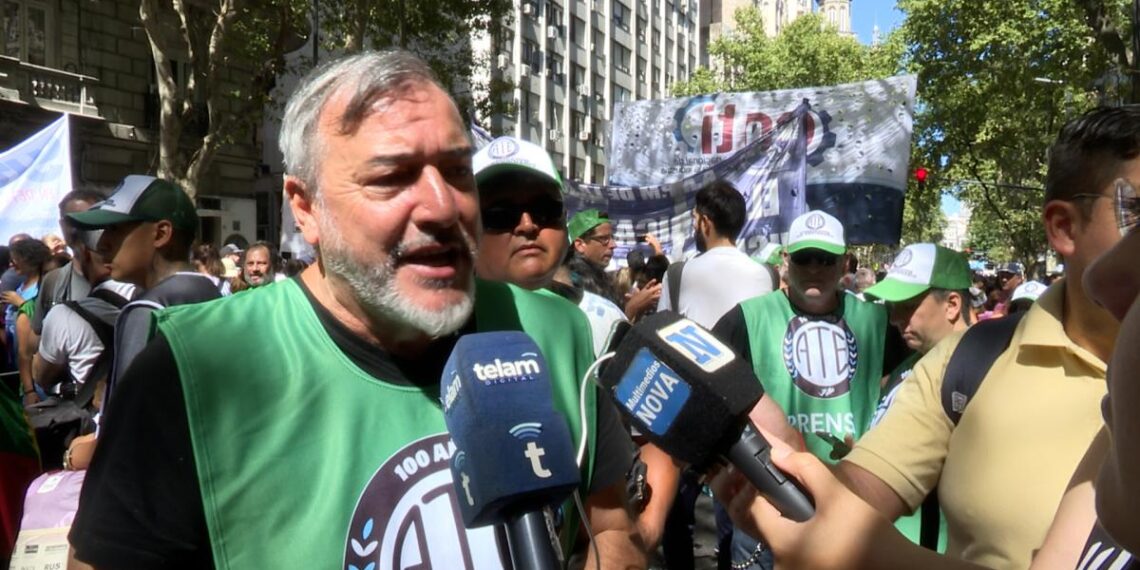 El Gobierno nacional convocó a los trabajadores estatales a una reunión por paritarias