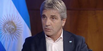 Caputo: con el bono de $70.000, la jubilación mínima llegará casi a $205.000