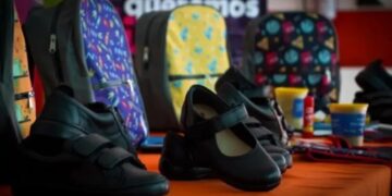 Incorporaron calzado escolar y útiles importados al programa Cuota Simple