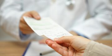 Desde hoy, los argentinos podrán elegir libremente obra social o prepaga