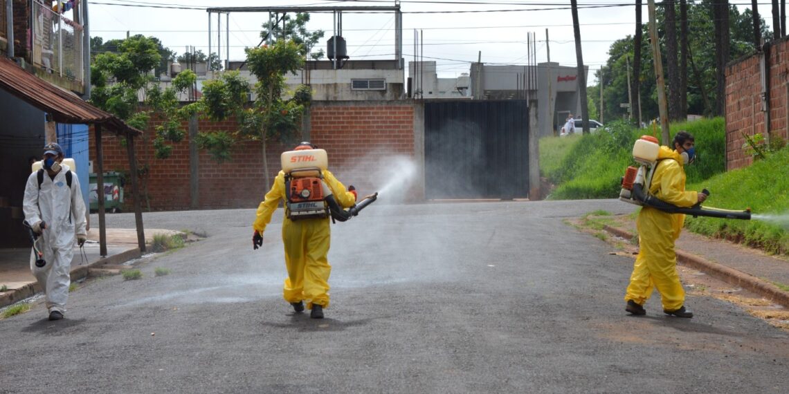 Continúan las acciones de control focal y descacharrización contra el dengue