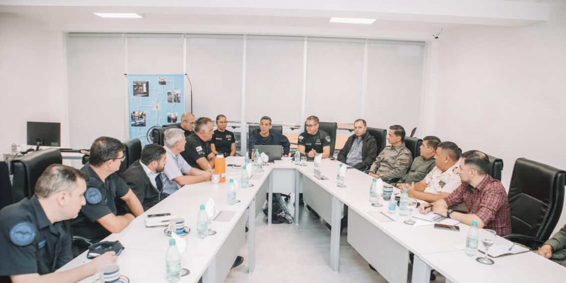 La tecnología, conocimientos y estructura de la Policía, a disposición de las fuerzas federales