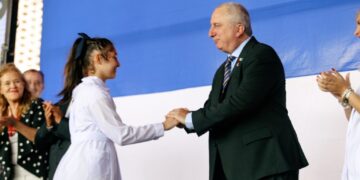 Passalacqua inauguró el ciclo lectivo 2024 en la escuela N.º 5 Gral. José de San Martín