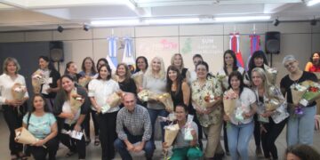El intendente homenajeó a las mujeres por su comprometida labor