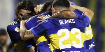 Boca venció 4-2 a Racing en un partidazo y se metió en la pelea para avanzar de ronda en la Copa de la Liga