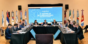 Passalacqua llama a consolidar el federalismo real y concreto en la Asamblea del Norte Grande en Salta