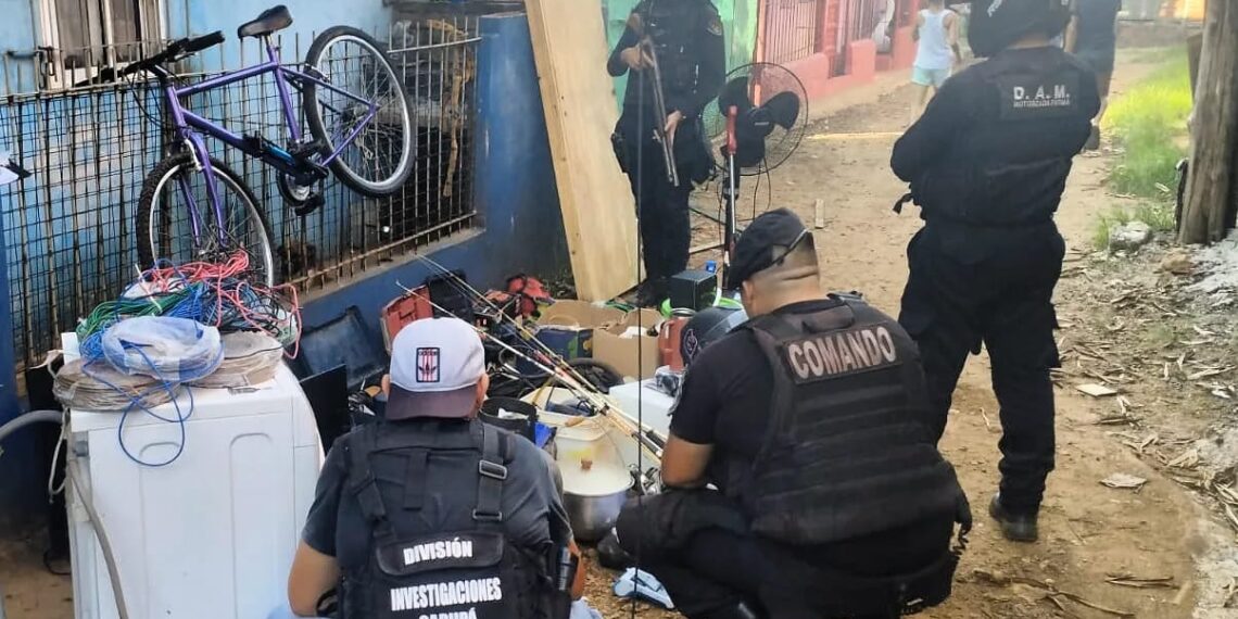 Operativo alta tensión: 4 detenidos en Allanamientos simultáneos en Garupá y Posadas por el robo de cables