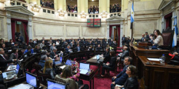 Revés para el Gobierno: el Senado rechazó el DNU de Javier Milei y se define en Diputados
