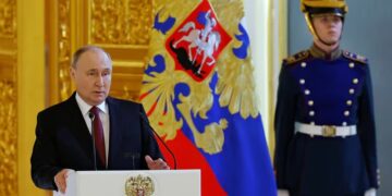Vladimir Putin anunció que los cuatro atacantes fueron detenidos y calificó el atentado como un “acto terrorista salvaje”