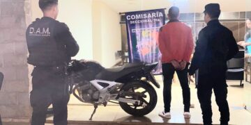 Dos detenidos por presunto robo y comercialización de motocicletas