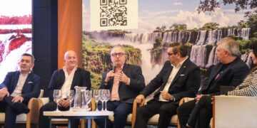 Passalacqua resaltó el fuerte interés de Misiones en reforzar las conexiones aéreas internacionales