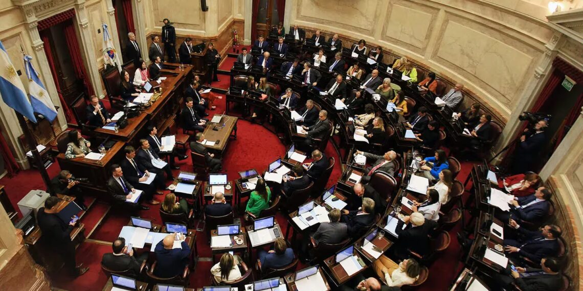 El Gobierno confía en que obtendrá la media sanción de la Ley Ómnibus y afina la estrategia para el Senado
