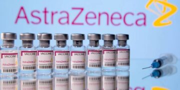 AstraZeneca reconoció efectos secundarios “poco comunes” de su vacuna contra el covid-19