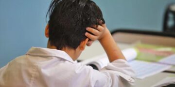 Advierten que 1 de cada 2 chicos argentinos no entiende lo que lee
